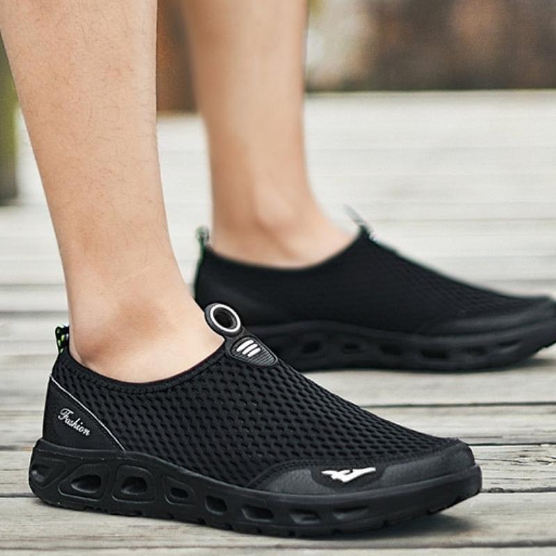 Breathable Anti-Odor Walking Shoes
